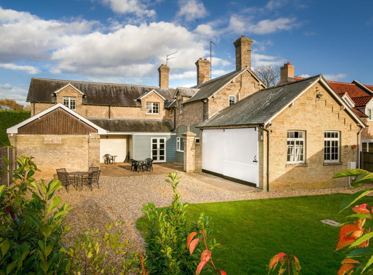 Finest Retreats - The Stables At Crimplesham Villa Stradsett Exterior photo